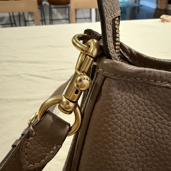 Coach Brown Leather Shoulder Bag - Picture 4 of 12